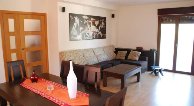 Casa Rural Mirando a Gredos I, Varaa Hotelli Hotellit Madridin maakunta pysäköinnillä, Pysäköinti