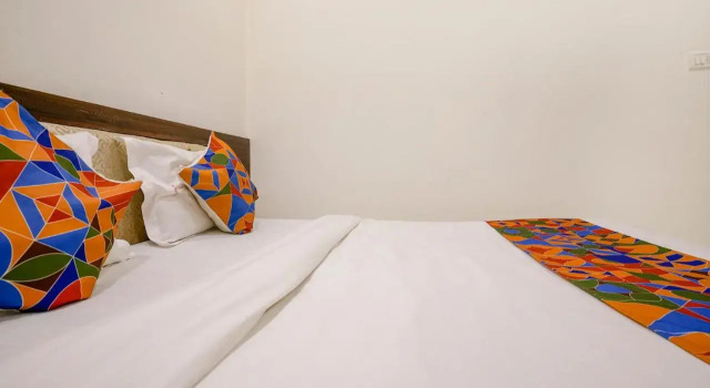 Fabexpress Accore Inn