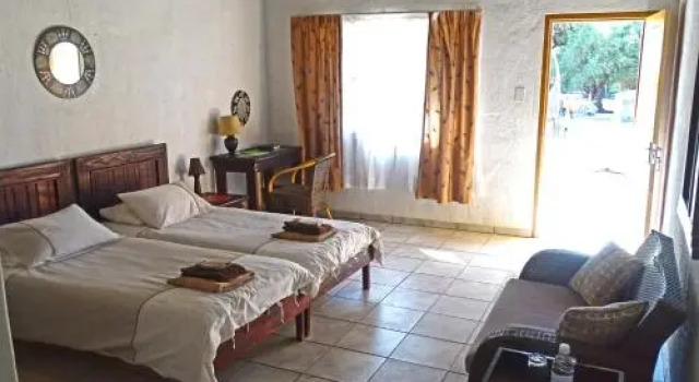 Otjohotozu Guestfarm, Book Hotel Hotels in Otjiwarongo with Parking, Parking