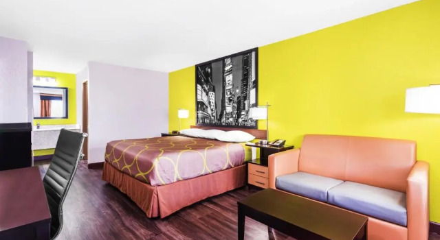 Люкс Super 8 by Wyndham Prattville Montgomery