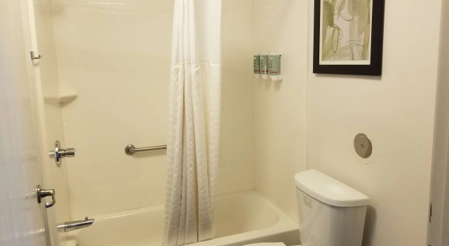 Четырёхместный номер Standard Best Western Grants Inn