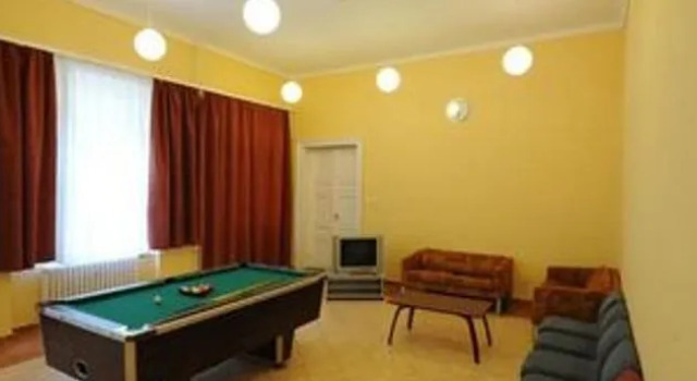 City Hostel Flora, Varaa Hostelli Budapest Budapest