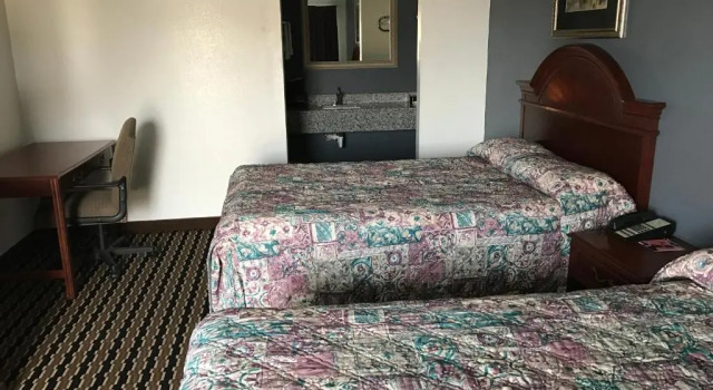 Четырёхместный номер Standard Sallisaw Inn