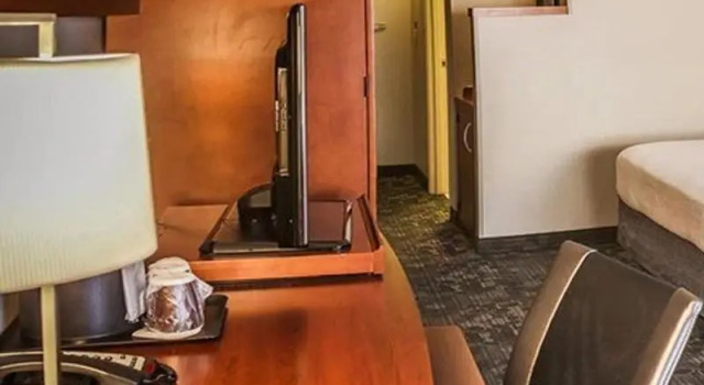 Четырёхместный номер Standard Courtyard by Marriott Norman