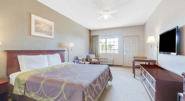Номер Standard Super 8 San Benito / Harlingen