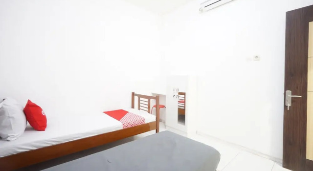 Номер Standard Homestay & Cafe Blessings Near Station Center Town RedPartner