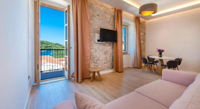 Люкс с балконом Casa Antika Suites