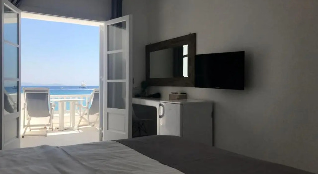 Двухместный номер Deluxe с видом на море Acrogiali Beachfront Hotel Mykonos