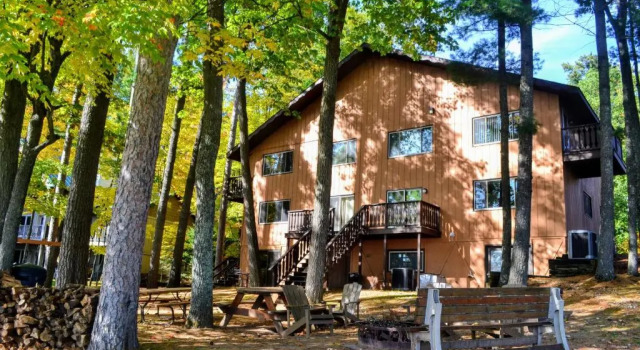 Minocqua Shores Condo #9, Buchen Sie Hotel Minocqua Wisconsin