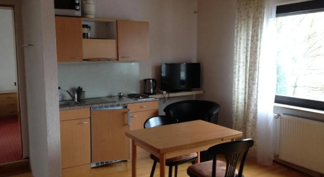 Апартаменты с балконом Hotel Saarland Lebach