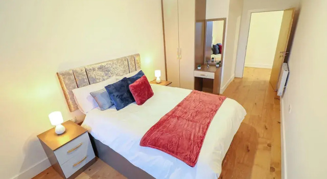 Meadow Lodge - 2 Bedroom Apartments, 예약 아파트 런던 그레이터 런던