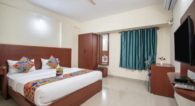 FabExpress Star Premium Suites, Varaa Hotelli Hotellit Bangalore pysäköinnillä, Pysäköinti
