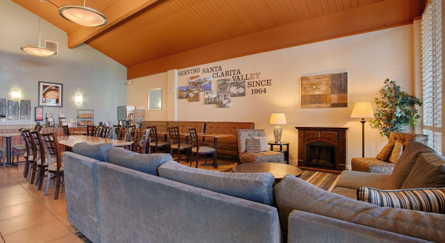 Best Western Valencia/Six Flags Inn & Suites, Buchen Sie Hotel Valencia Kalifornien