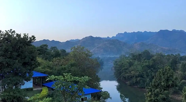 Бунгало Star Hill Riverkwai Resort