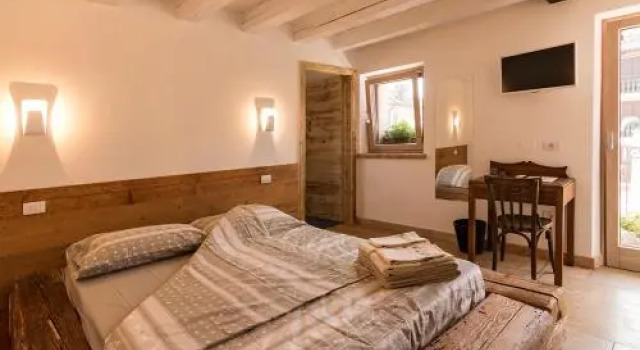 Antico Alloggio Lessinia, Prenota Hotel Velo Veronese Veneto