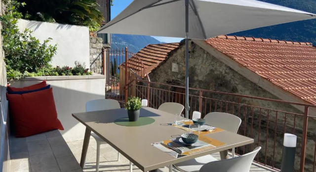 Апартаменты Via Scale Apartments, Lake Como, Brienno