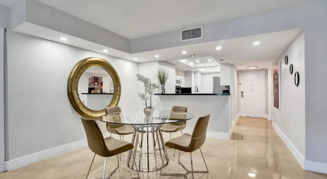3 Bedroom Condo With Balcony View