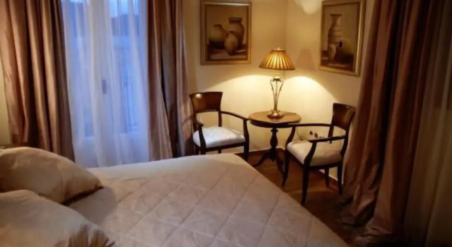 Номер Deluxe Korina Gallery Hotel