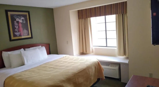 Люкс Quality Inn & Suites Prestonsburg next to Mountain Arts Center