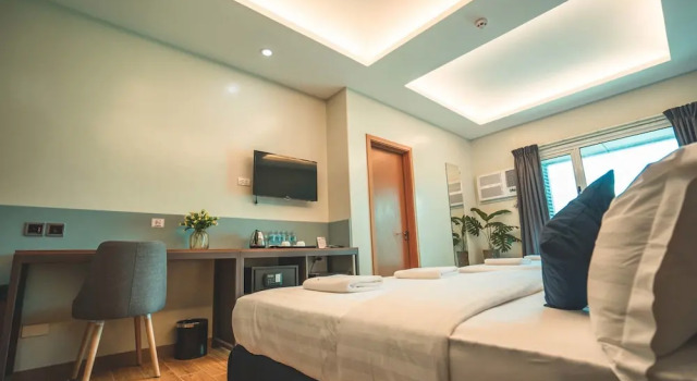 Четырёхместный номер Standard Henia Hotel