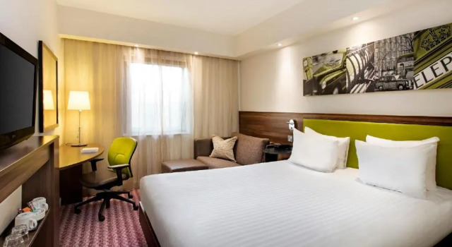 Двухместный номер Hampton by Hilton London Croydon