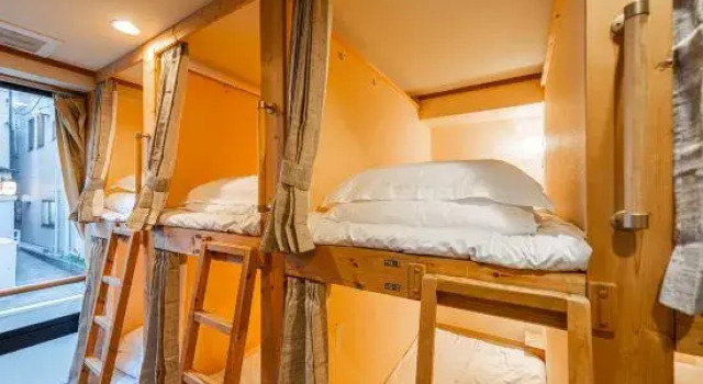 Кровать в общем номере 11Capsules-E JOY INN East Nipoori Branch