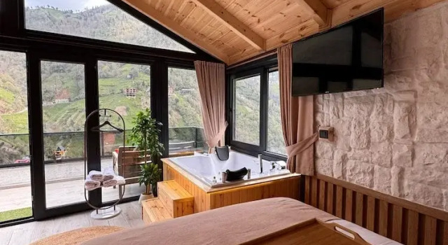 Номер Standard с балконом и с видом на реку Valent Suit Bungalov