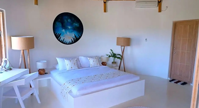 Люкс с балконом Mohini Komodo Resort