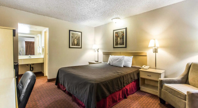 Номер Standard Rodeway Inn Ontario Mills Mall