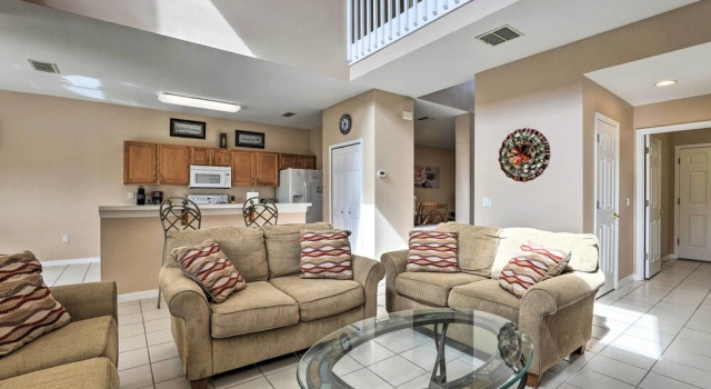 10 Mi to Disney: Davenport House w/ Pool & Spa!