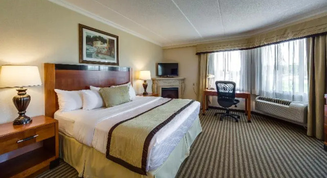 Номер Standard Monte Carlo Inn Barrie - Newly Renovated