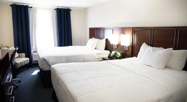 Standard Neljän hengen huone Hatfield Inn