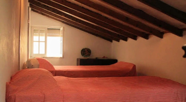 House With 2 Bedrooms in Sintra, With Wonderful City View, Enclosed Ga, Забронировать Отель Отели Синтра с парковкой, рядом с Научный центр Синтры, Парковка