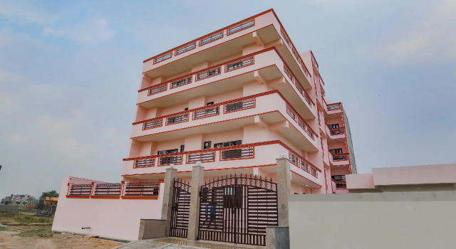 OYO 76271 R P Residency