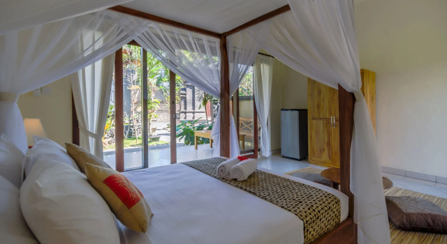 Loka Pala Villa, Rezervovat Vila Chaty v Bali, Chalupa