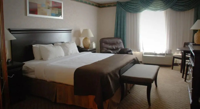 Люкс The Plaza Hotel & Suites Winona