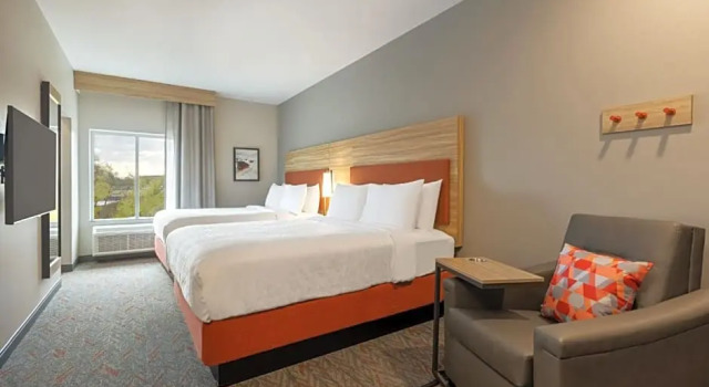 Четырёхместный люкс c 1 комнатой Candlewood Suites McPherson by IHG