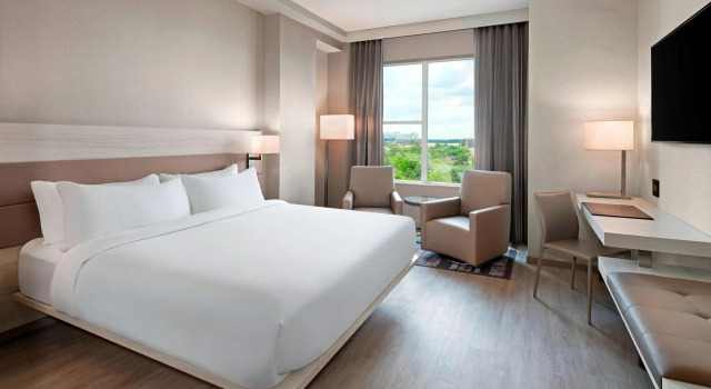 Двухместный номер Standard AC Hotel by Marriott Gainesville Downtown