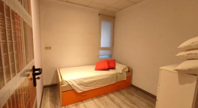 CHEAP & EQUIPPED apartament NEARLY CENTER, Buchen Sie Ferienwohnung Petrer Costa Blanca