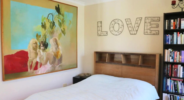 Spacious 4 Bedroom Seaside Gem