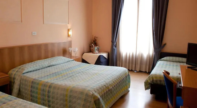 Четырёхместный номер Standard Hotel Porziuncola