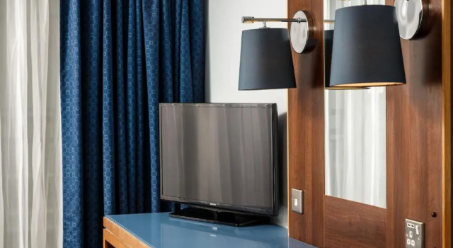 Номер Classic с видом на внутреннюю территорию Mercure Brighton Seafront Hotel