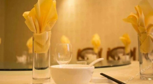 Xiling Snow Mountain Maple Leaf Hotel, Boek Hotel Hotels in Chengdu met parkeren, Parkeren