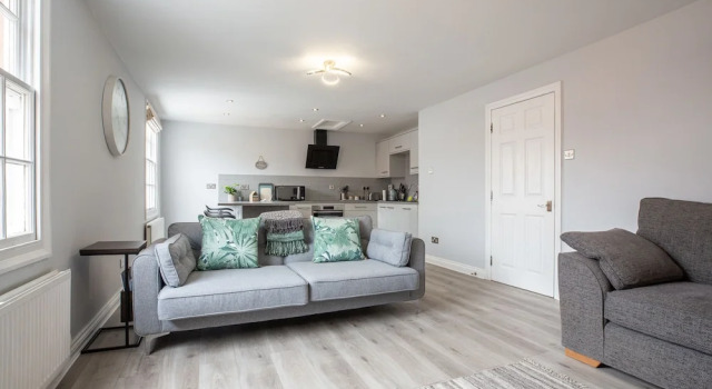 Castle Street Apartment