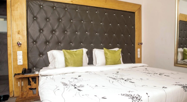 Deluxe Doppel Zimmer mit Poolblick Hotel Les Orchidées