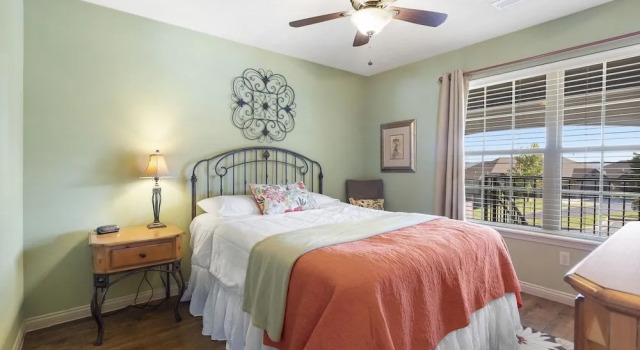 The Hogue Penthouse Unwind and Relax, Забронировать Гостевой дом Отели Table Rock Lake с парковкой, Парковка