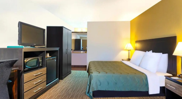 Номер Quality Inn at Arlington Highlands