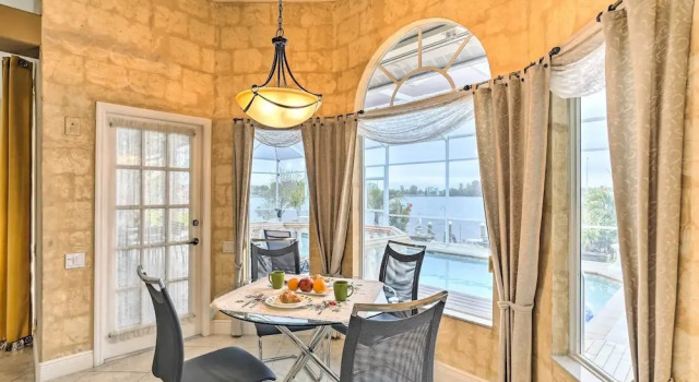 Коттедж с 3 комнатами с балконом Lakefront Cape Coral Home w/ Private Pool & Dock!