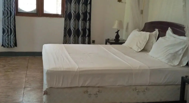 Standard Zimmer Emerald House