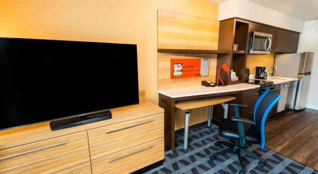 Люкс Deluxe TownePlace Suites By Marriott Las Vegas Stadium District